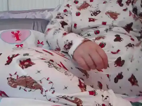 RealLittleRedRidingHood online show from November 12, 2025, 1:55 pm