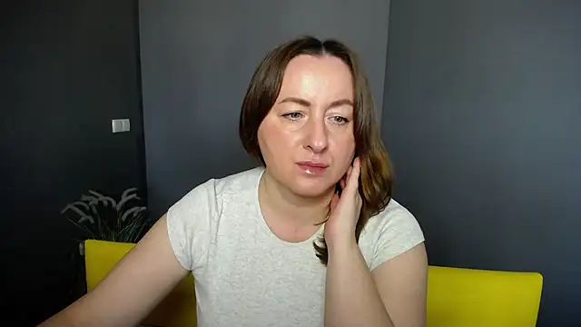 Snapshot of Abby_Taylorr chatting on November 2, 2025, 7:11 am Abby Taylorr online show from November 2, 2025, 7:11 am