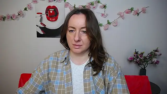 Abby Taylorr online show from November 9, 2025, 7:06 am