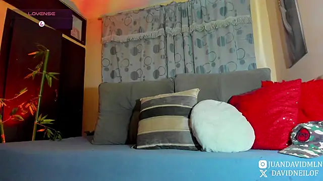 Snapshot of DavidNeill chatting on May 5, 2026, 9:23 pm DavidNeill online show from May 5, 2026, 9:23 pm
