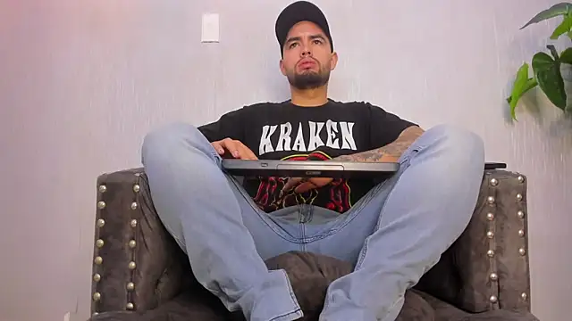 matteosantos online show from March 1, 2025, 11:28 am