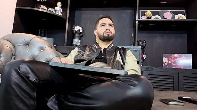 matteosantos online show from March 10, 2026, 12:32 pm