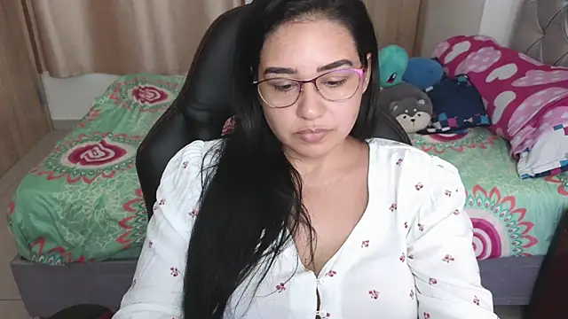 Snapshot of _anastasia chatting on February 5, 2025, 12:20 am  anastasia online show from February 5, 2025, 12:20 am