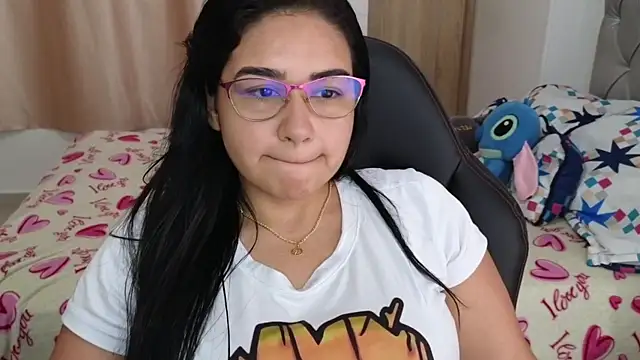Snapshot of _anastasia chatting on February 15, 2025, 6:01 pm  anastasia online show from February 15, 2025, 6:01 pm