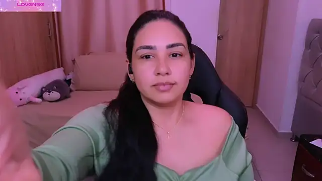 Snapshot of _anastasia chatting on October 10, 2025, 8:19 pm  anastasia online show from October 10, 2025, 8:19 pm