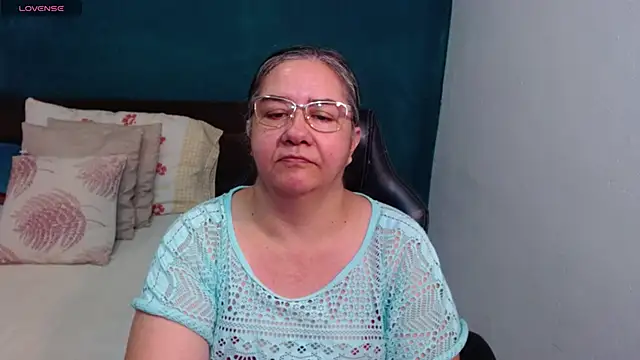 Snapshot of scaelettdubois chatting on May 28, 2026, 1:58 am scaelettdubois online show from May 28, 2026, 1:58 am