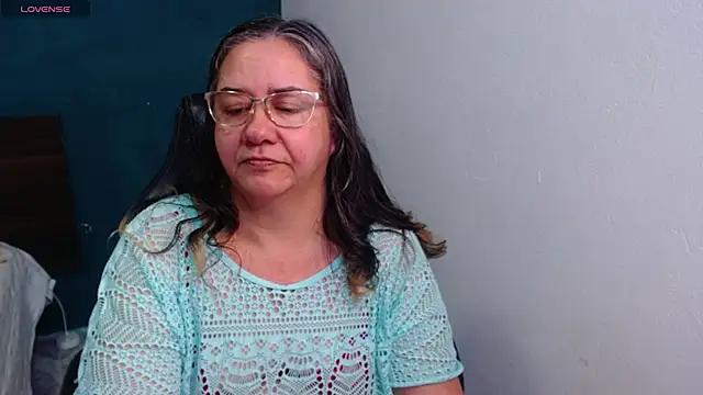 Snapshot of scaelettdubois chatting on June 7, 2026, 3:32 am scaelettdubois online show from June 7, 2026, 3:32 am