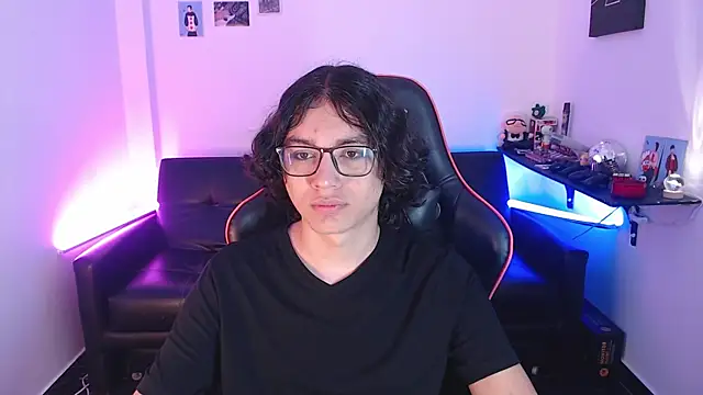 malik harrison   online show from December 4, 2024, 1:20 pm