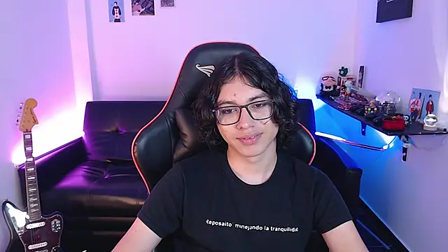 malik harrison   online show from December 9, 2024, 5:52 pm