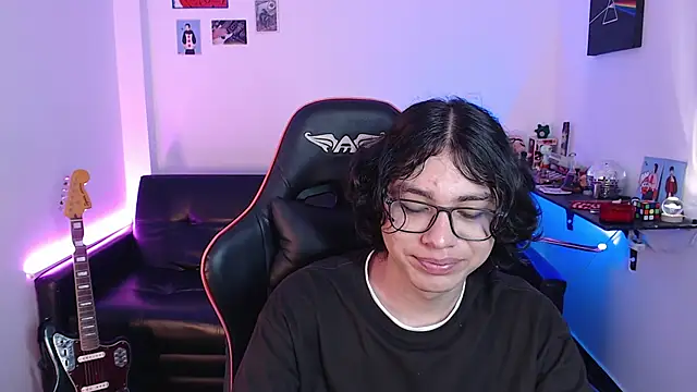 malik harrison   online show from December 13, 2024, 5:21 pm