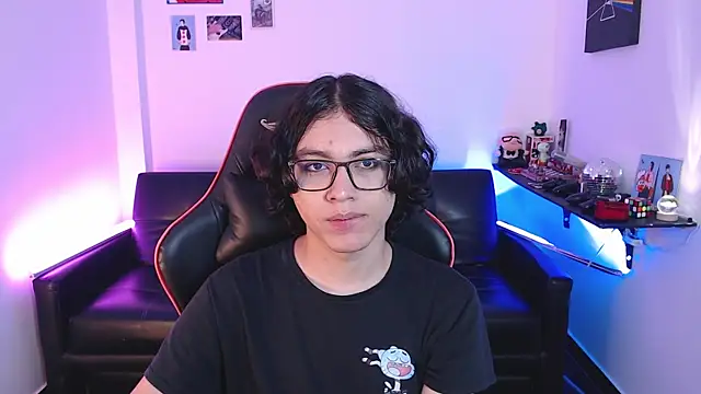 malik harrison   online show from December 15, 2024, 3:31 pm