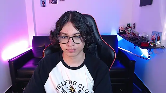 malik harrison   online show from December 16, 2024, 5:54 pm