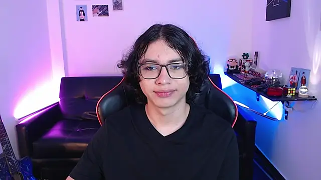 malik harrison   online show from December 25, 2024, 4:11 pm