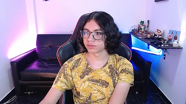 malik harrison   online show from January 9, 2025, 11:34 pm