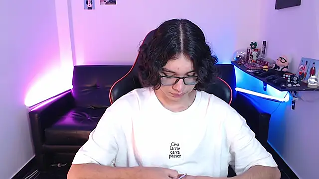 malik harrison   online show from January 10, 2025, 5:02 pm