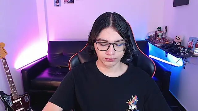 malik harrison   online show from January 16, 2025, 1:36 pm