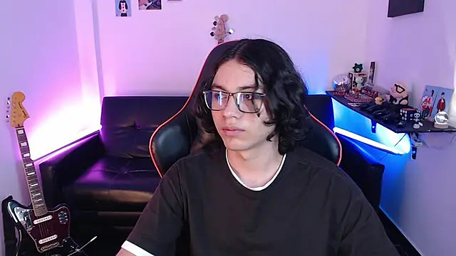 malik harrison   online show from January 21, 2025, 4:58 pm