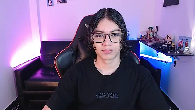 malik harrison   online show from January 28, 2025, 2:53 pm