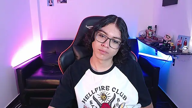 malik harrison   online show from January 30, 2025, 5:49 pm