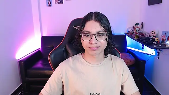 malik harrison   online show from February 3, 2025, 2:24 pm