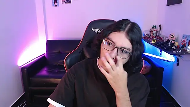 malik harrison   online show from February 4, 2025, 1:59 pm