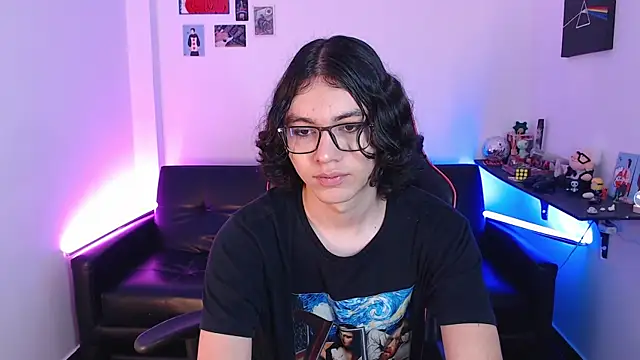 malik harrison   online show from February 5, 2025, 5:09 pm