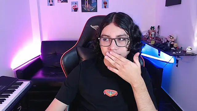 malik harrison   online show from February 7, 2025, 1:43 pm