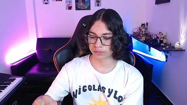 malik harrison   online show from February 12, 2025, 5:16 pm