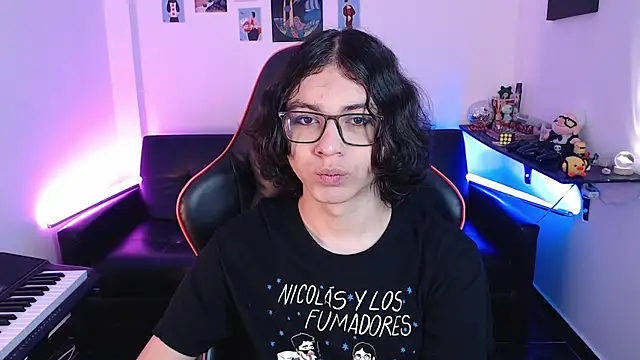 malik harrison   online show from February 18, 2025, 2:16 pm