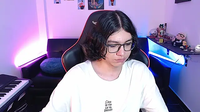 malik harrison   online show from February 27, 2025, 6:31 pm