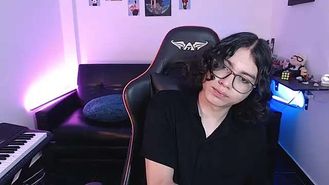 malik harrison   online show from February 28, 2025, 6:09 pm