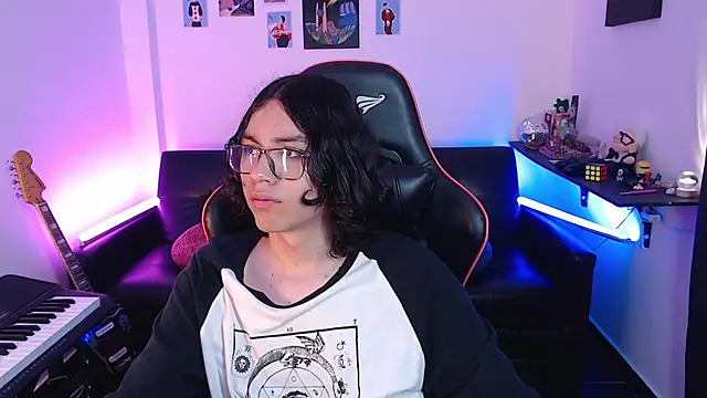 malik harrison   online show from March 18, 2025, 6:37 pm