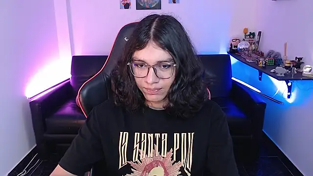 malik harrison   online show from September 11, 2025, 2:17 pm