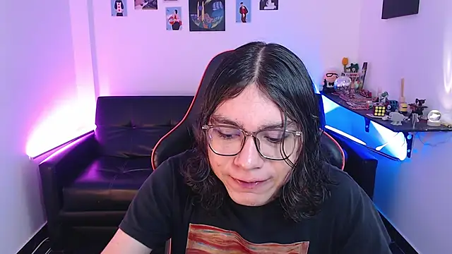 malik harrison   online show from September 25, 2025, 3:38 pm