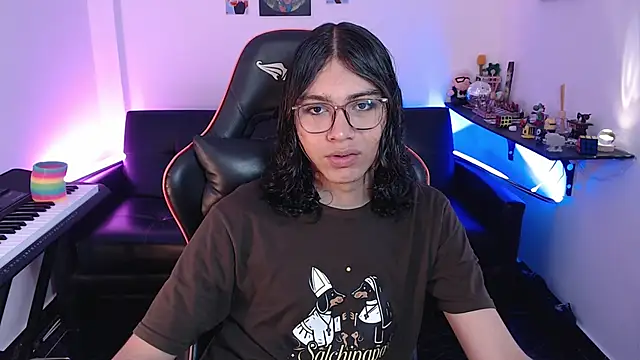 malik harrison   online show from November 4, 2025, 5:23 pm