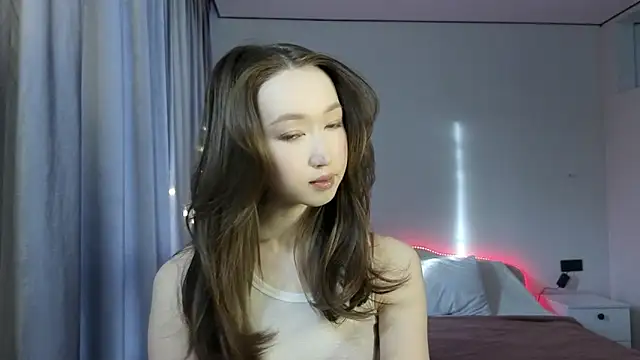  luna 022 online show from January 27, 2025, 3:26 am