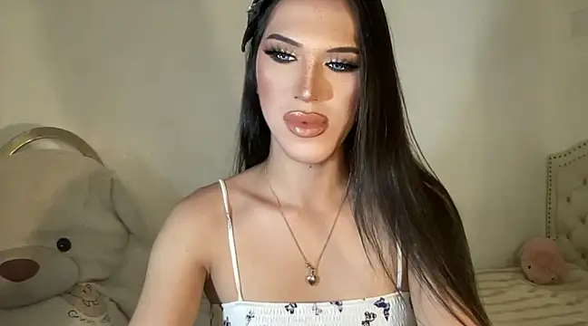 Ts glamxxxx online show from February 22, 2025, 2:50 am