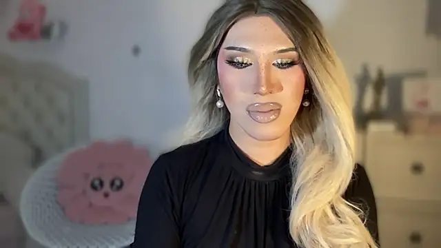 Ts glamxxxx online show from October 1, 2025, 1:22 am