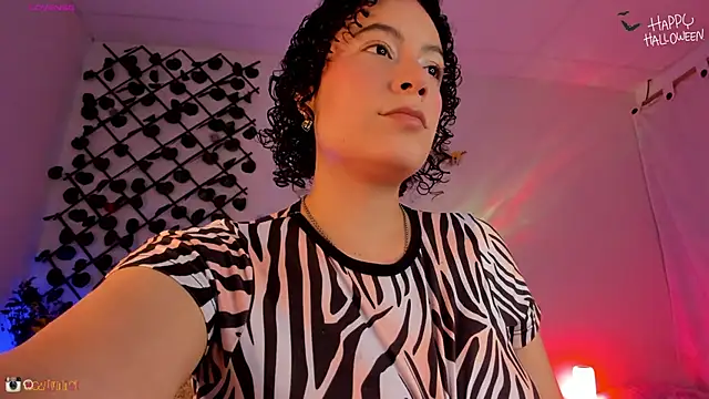 cailynhot online show from October 7, 2025, 11:02 pm