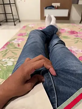 samy6261 online show from March 26, 2026, 11:38 am