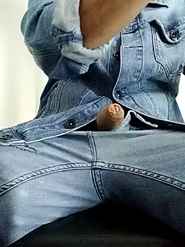 tuyo1995 online show from March 21, 2026, 3:55 am