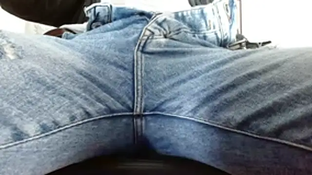 tuyo1995 online show from April 10, 2026, 4:44 pm