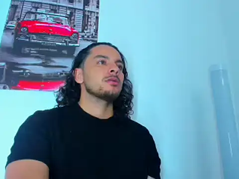 tuyo1995 online show from April 20, 2026, 8:43 pm