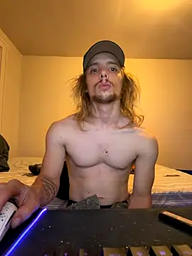 trippyski online show from October 31, 2025, 6:25 am