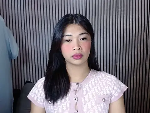 Maria-Moore online show from November 6, 2025, 11:48 pm