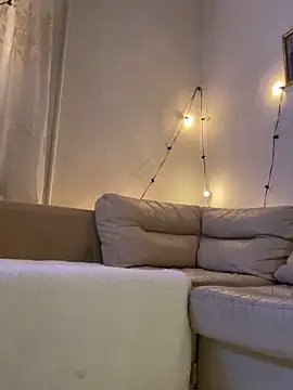 Lady  Maria online show from October 27, 2025, 4:00 pm