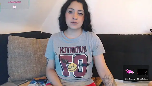 AbsentaVert online show from October 18, 2025, 1:01 pm