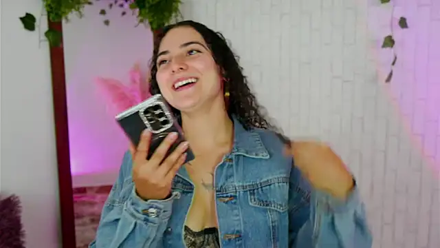 merida bell18 online show from September 27, 2025, 11:10 pm