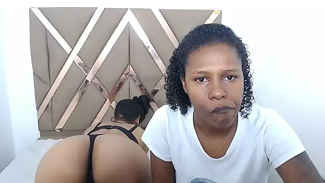 lizeth keilyn online show from April 6, 2026, 2:18 pm