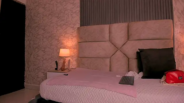 Cris  sweet online show from February 21, 2025, 11:44 am